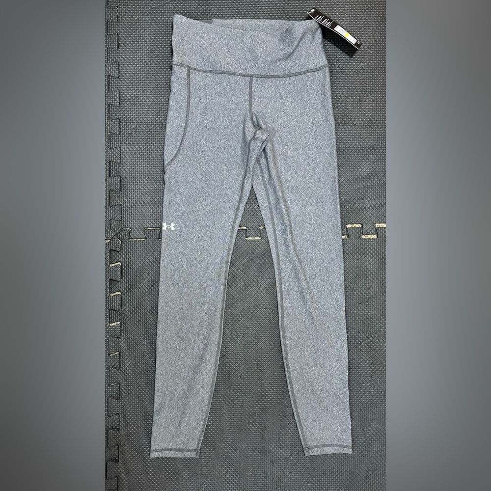 Under Armour Heat Gear Compression Leggings - size medium, new with tags